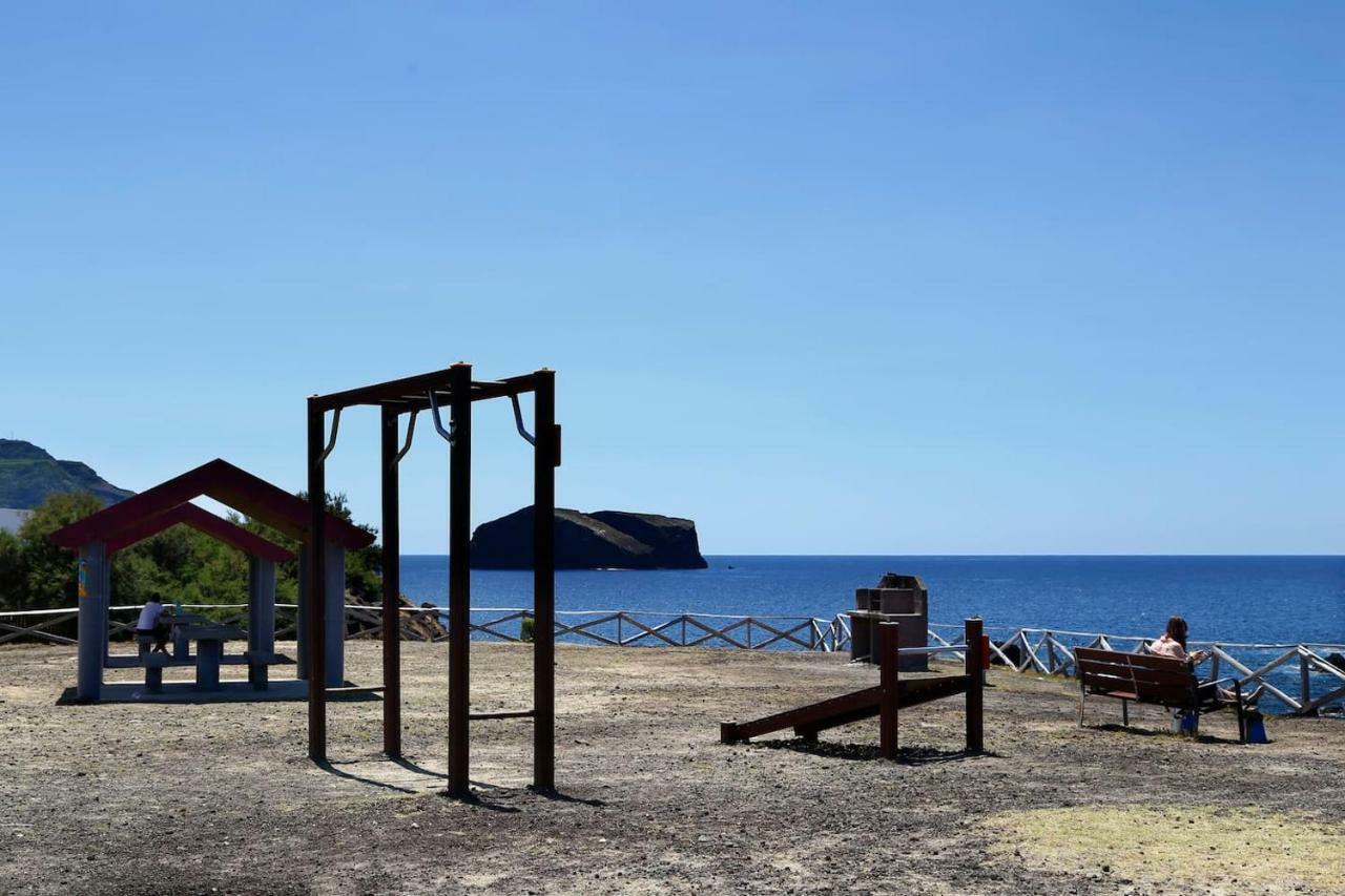 Magnolia - Casa Com Dois Quartos Junto Ao Mar - Renovada Em 2023 Mosteiros  Exteriér fotografie