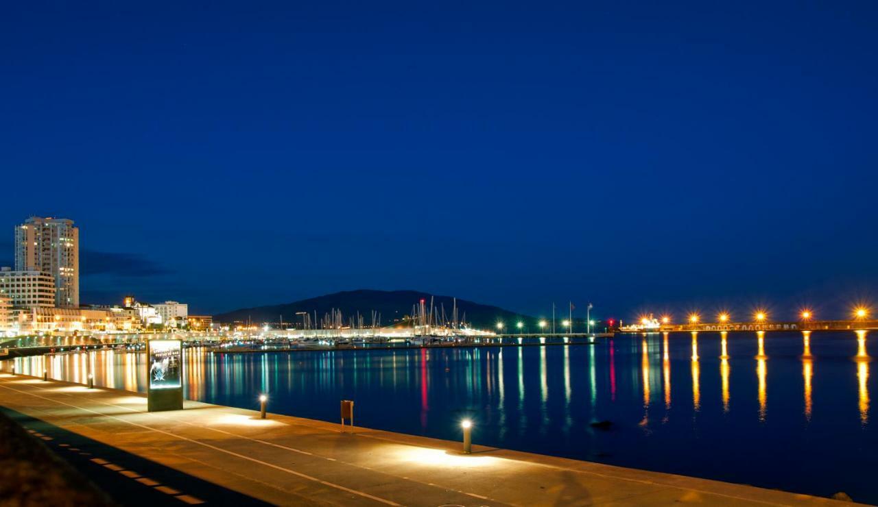 Magnolia - Casa Com Dois Quartos Junto Ao Mar - Renovada Em 2023 Mosteiros  Exteriér fotografie